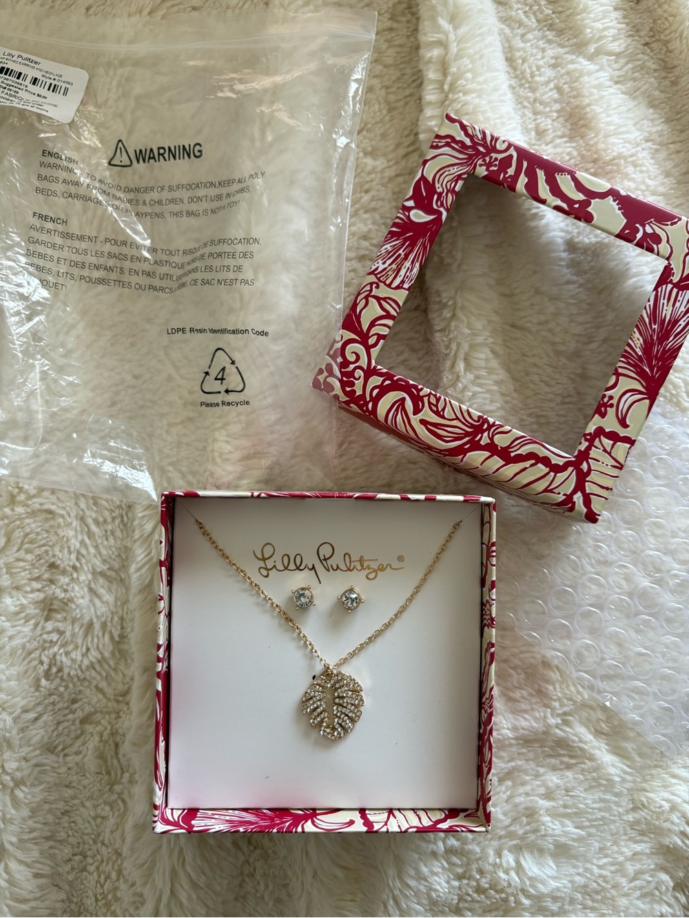 Lilly Pulitzer Gold Leaf Pendant Necklace with Crystal Studs